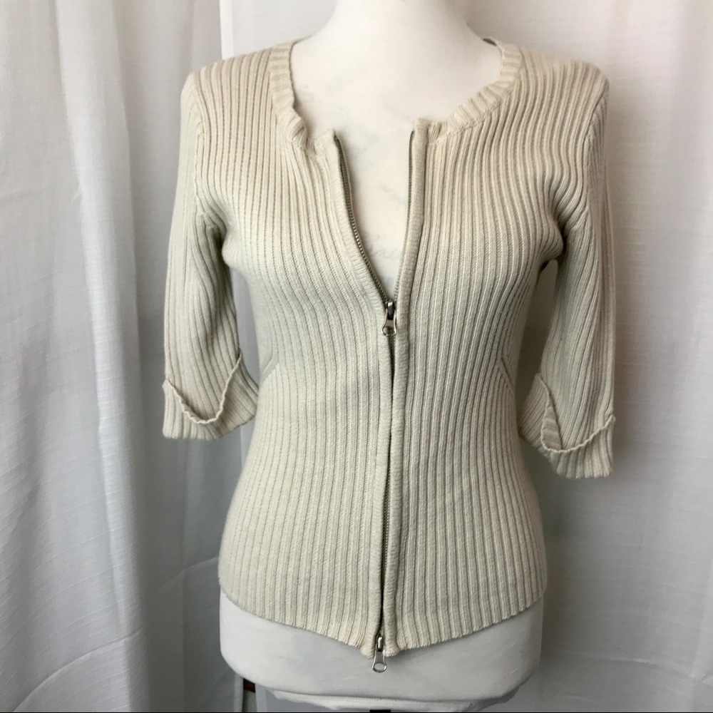 Takeout zip sweater